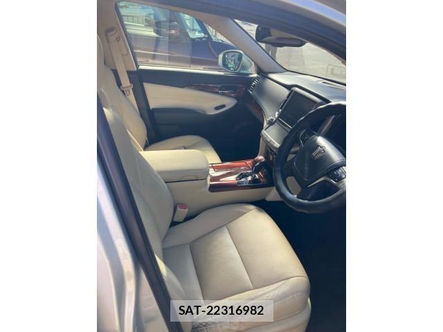 Toyota CROWN SEDAN 2013-03 7216610-6