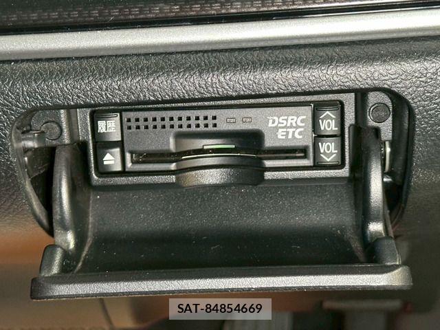 Toyota CROWN SEDAN 2014-11 7216639-9