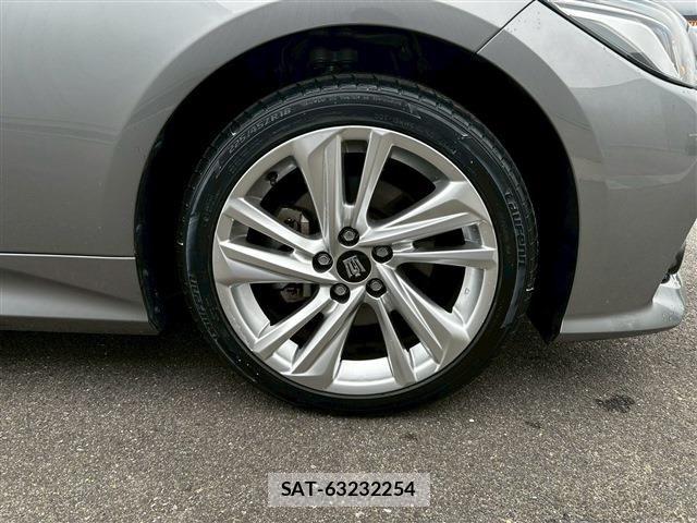 Toyota CROWN SEDAN 2021-07 7216697-10
