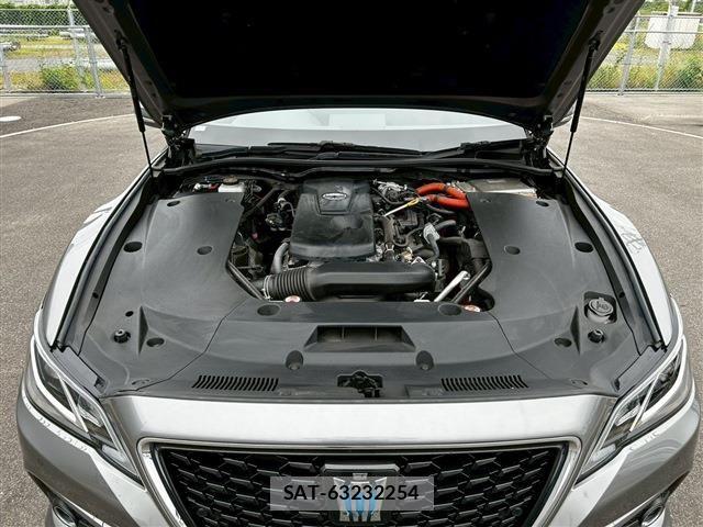 Toyota CROWN SEDAN 2021-07 7216697-26