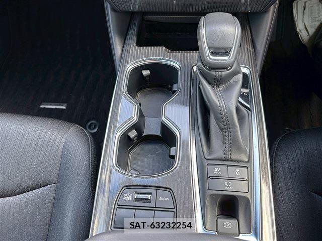 Toyota CROWN SEDAN 2021-07 7216697-29