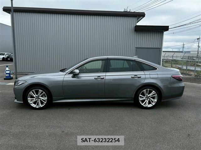 Toyota CROWN SEDAN 2021-07 7216697-8