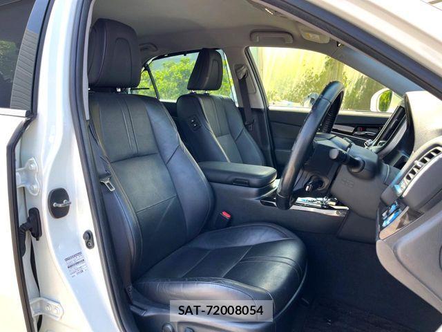 Toyota CROWN SEDAN 2016-01 7216646-10
