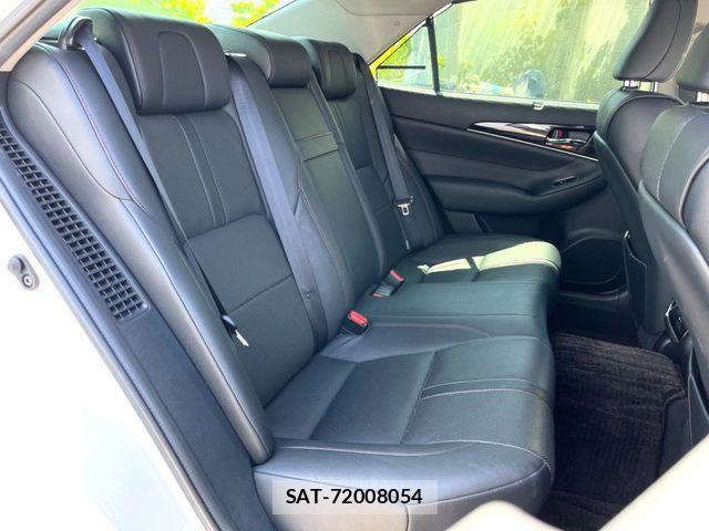 Toyota CROWN SEDAN 2016-01 7216646-11
