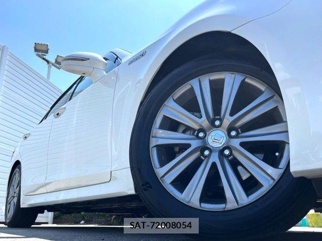 Toyota CROWN SEDAN 2016-01 7216646-14