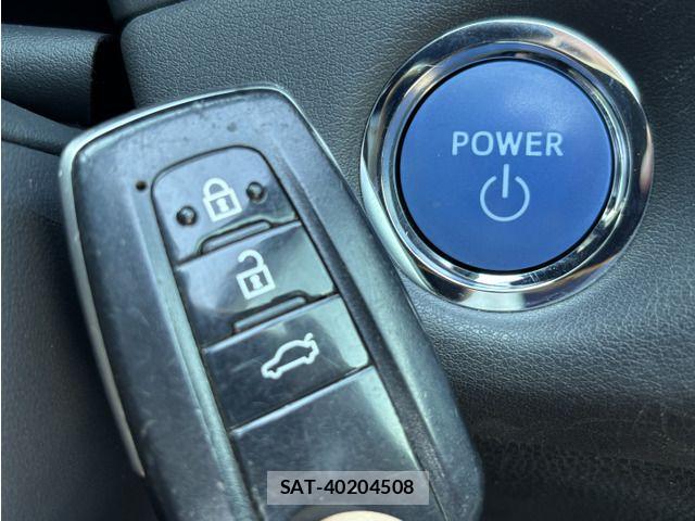Toyota CROWN SEDAN 2018-08 7216656-12