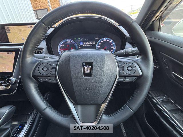 Toyota CROWN SEDAN 2018-08 7216656-2