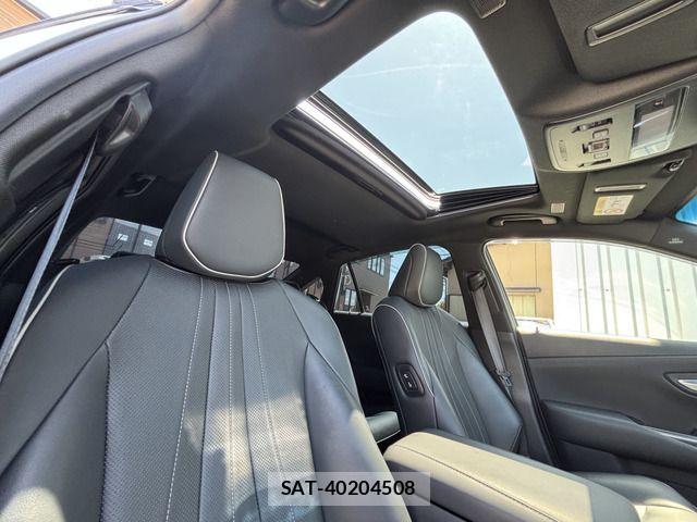Toyota CROWN SEDAN 2018-08 7216656-3