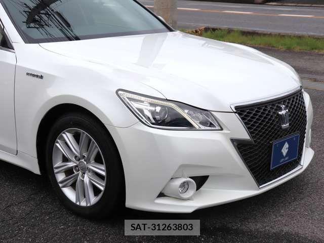 Toyota CROWN SEDAN 2013-05 7216612-11