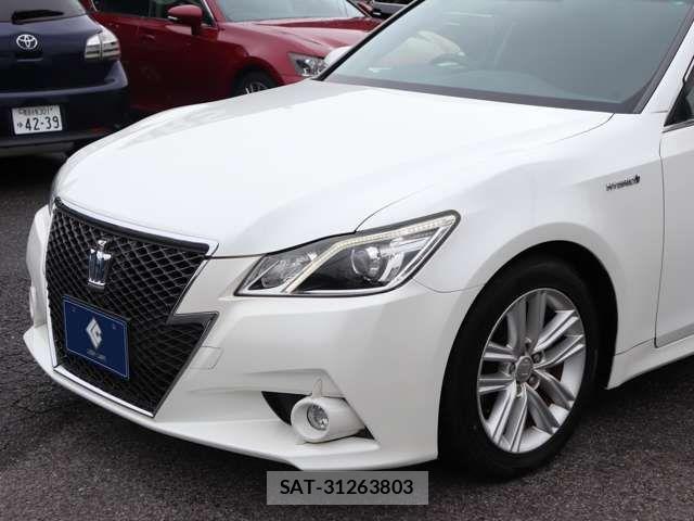 Toyota CROWN SEDAN 2013-05 7216612-12