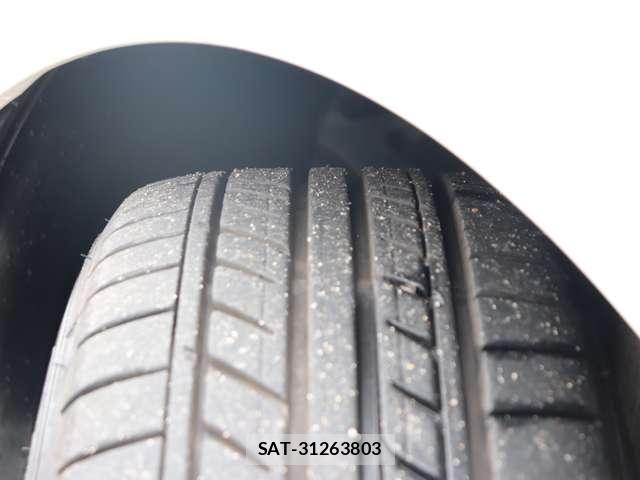 Toyota CROWN SEDAN 2013-05 7216612-22