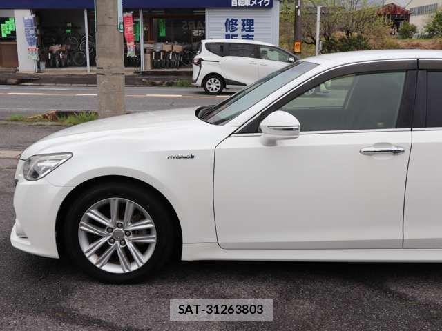 Toyota CROWN SEDAN 2013-05 7216612-7