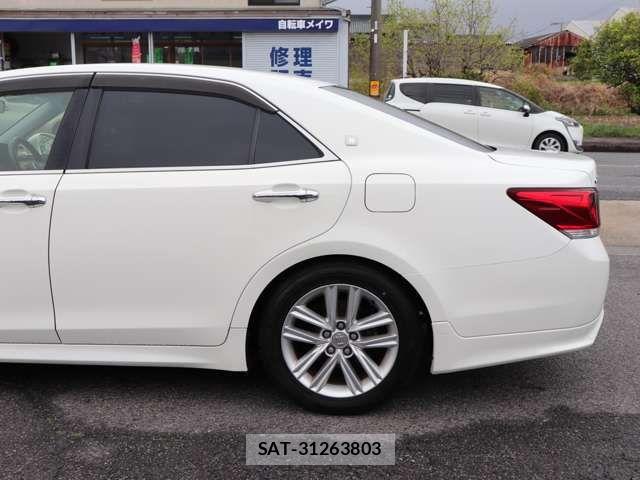 Toyota CROWN SEDAN 2013-05 7216612-8
