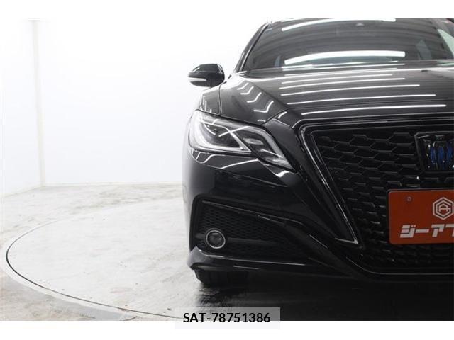 Toyota CROWN SEDAN 2018-09 7216661-10