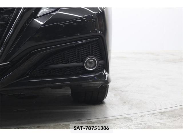 Toyota CROWN SEDAN 2018-09 7216661-15