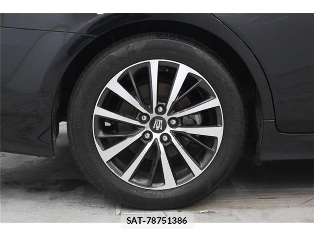 Toyota CROWN SEDAN 2018-09 7216661-25