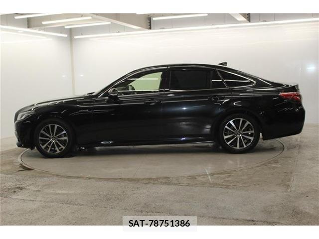 Toyota CROWN SEDAN 2018-09 7216661-7
