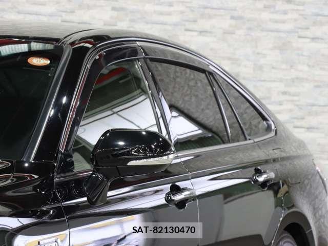 Toyota CROWN SEDAN 2020-03 7216682-18