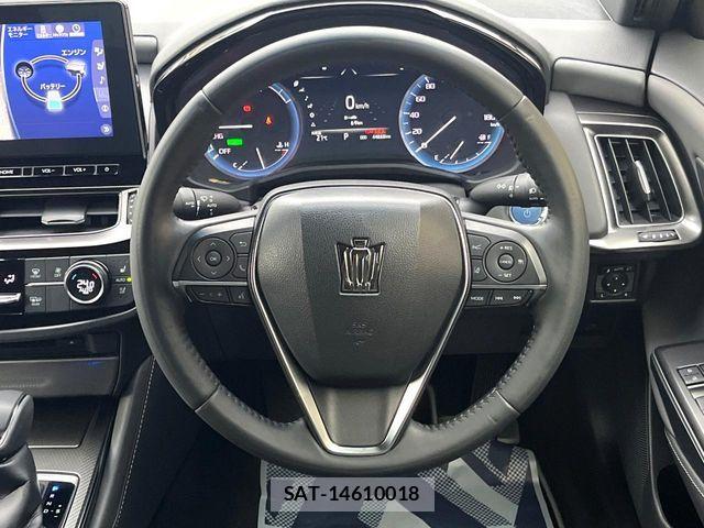 Toyota CROWN SEDAN 2022-05 7216701-10