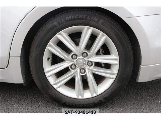 Toyota CROWN SEDAN 2013-03 7216605-12