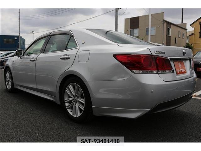 Toyota CROWN SEDAN 2013-03 7216605-21