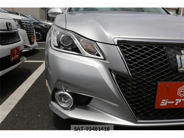 Toyota CROWN SEDAN 2013-03 7216605-24