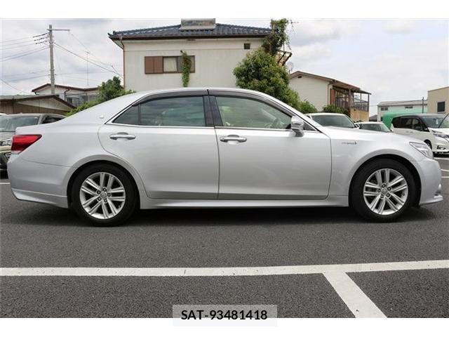 Toyota CROWN SEDAN 2013-03 7216605-7