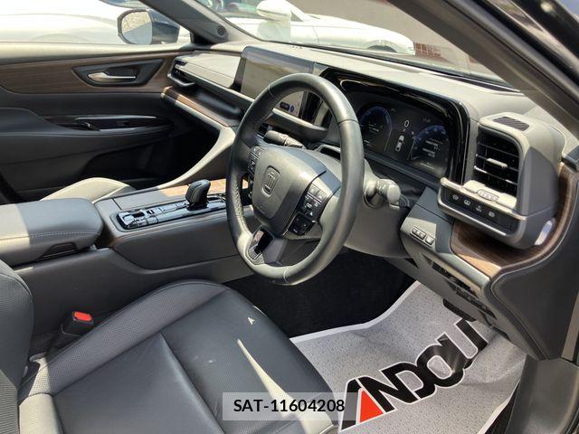Toyota CROWN SEDAN 2024-05 7216703-10