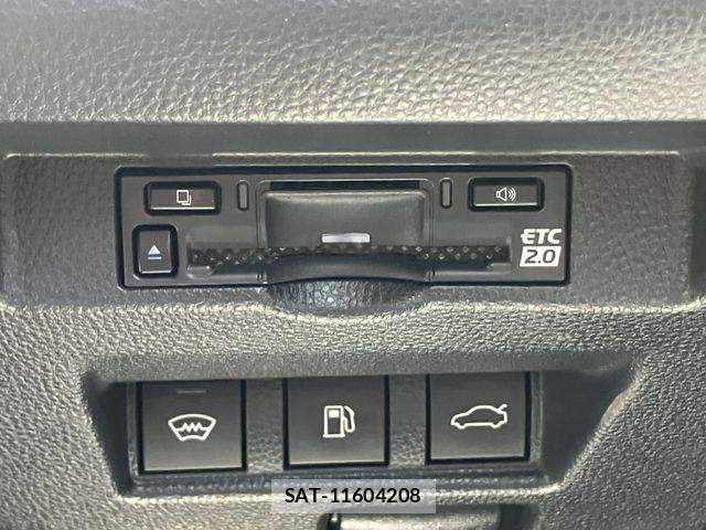 Toyota CROWN SEDAN 2024-05 7216703-20