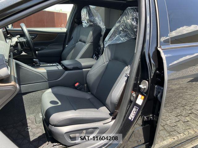 Toyota CROWN SEDAN 2024-05 7216703-22