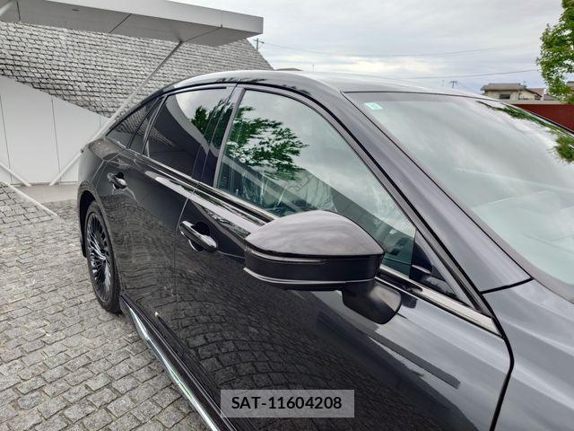 Toyota CROWN SEDAN 2024-05 7216703-4