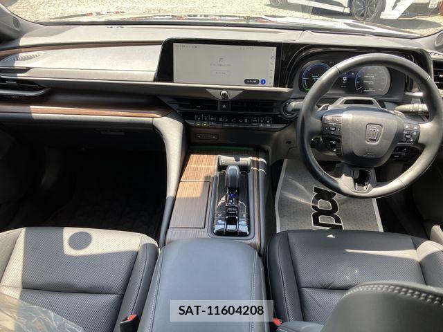 Toyota CROWN SEDAN 2024-05 7216703-8