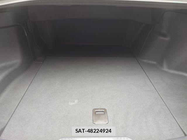 Toyota CROWN SEDAN 2021-07 7216699-23