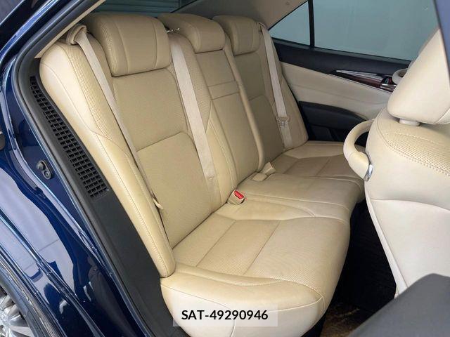 Toyota CROWN SEDAN 2016-02 7216647-12