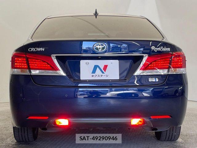 Toyota CROWN SEDAN 2016-02 7216647-14