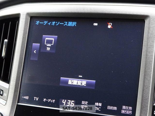 Toyota CROWN SEDAN 2018-05 7250287-23