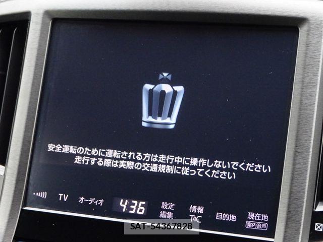 Toyota CROWN SEDAN 2018-05 7250287-27