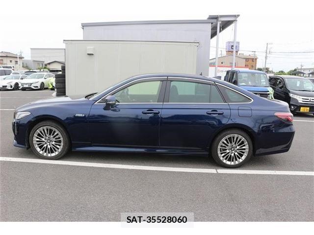 Toyota CROWN SEDAN 2018-11 7250293-9