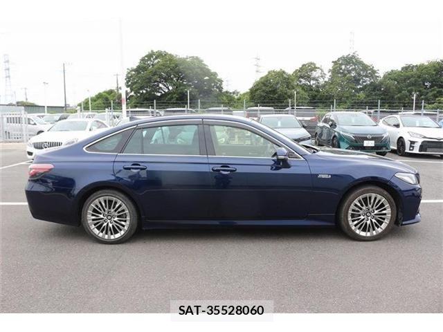 Toyota CROWN SEDAN 2018-11 7250293-13