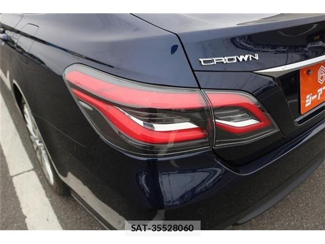 Toyota CROWN SEDAN 2018-11 7250293-25