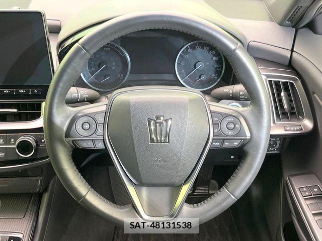 Toyota CROWN SEDAN 2021-02 7250279-10