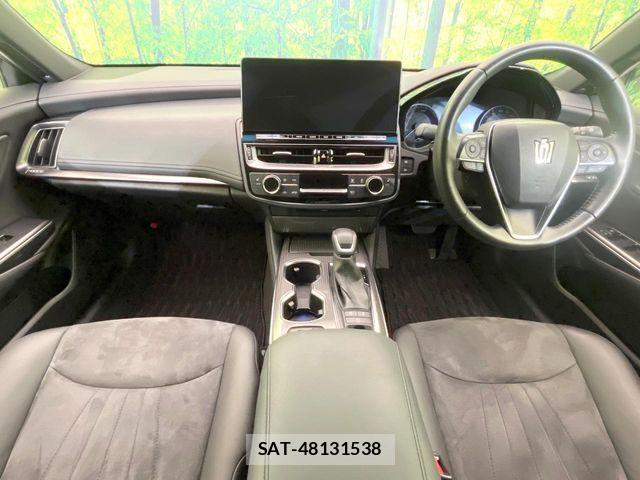 Toyota CROWN SEDAN 2021-02 7250279-1