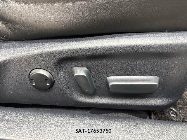 Toyota CROWN SEDAN 2013-08 7250288-7