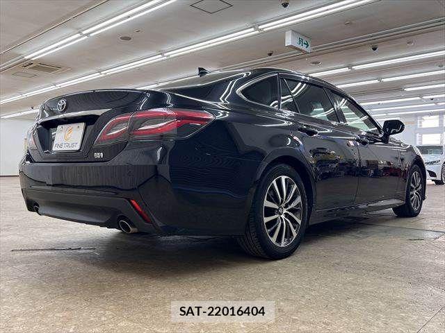 Toyota CROWN SEDAN 2019-01 7250280-17
