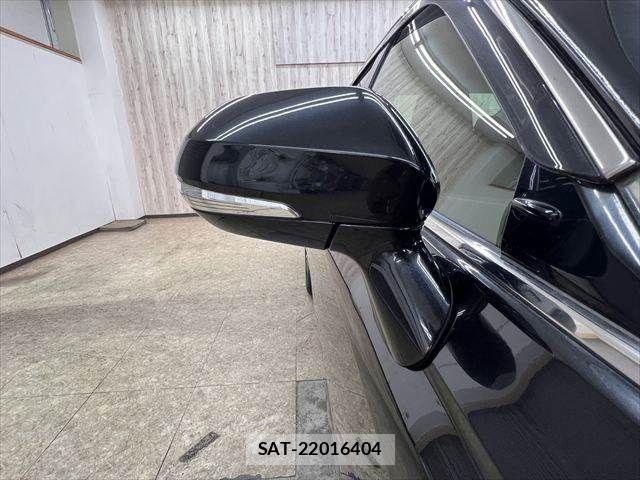 Toyota CROWN SEDAN 2019-01 7250280-25
