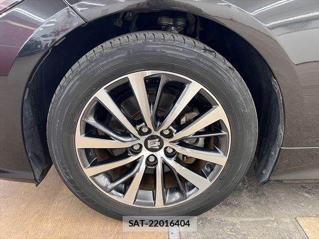 Toyota CROWN SEDAN 2019-01 7250280-28