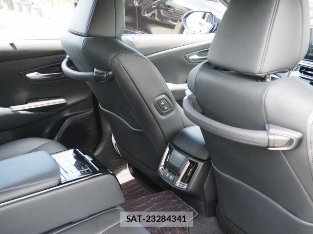 Toyota CROWN SEDAN 2021-04 7250278-14
