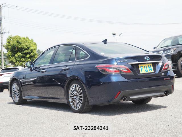 Toyota CROWN SEDAN 2021-04 7250278-5