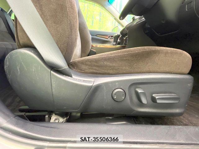 Toyota CROWN SEDAN 2014-01 7250302-4
