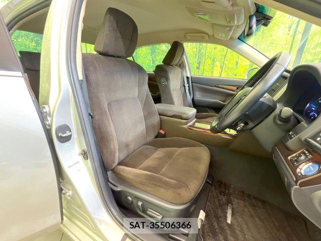 Toyota CROWN SEDAN 2014-01 7250302-7